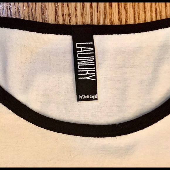 Laundry-Shelli Segal WONDER WOMAN tee🤩 - Picture 7 of 8